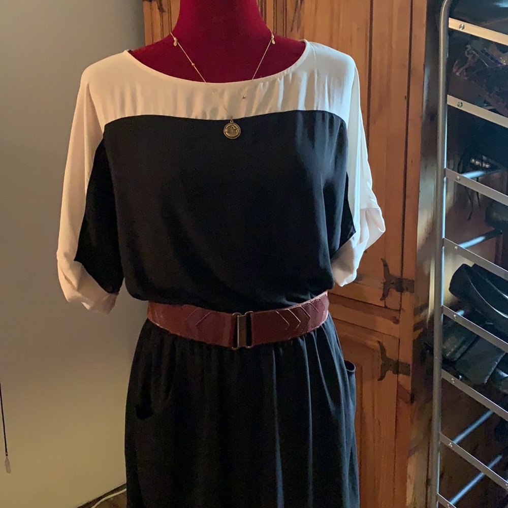 🚨 LAST CALL 🚨 Black and White Dress with POCKETS